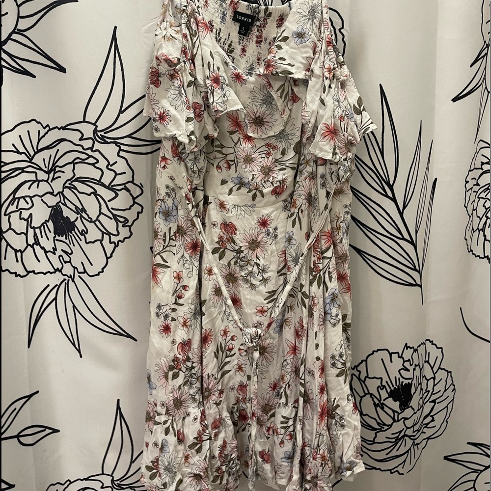 Torrid size 4 dress